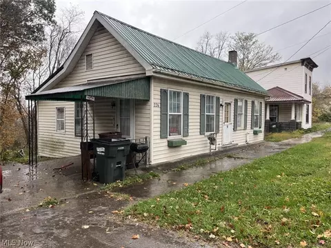 226 E Main St, Freeport, OH 43973 photo 2