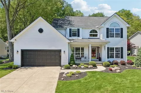 1250 Orchard Glen Dr, Amherst, OH 44001