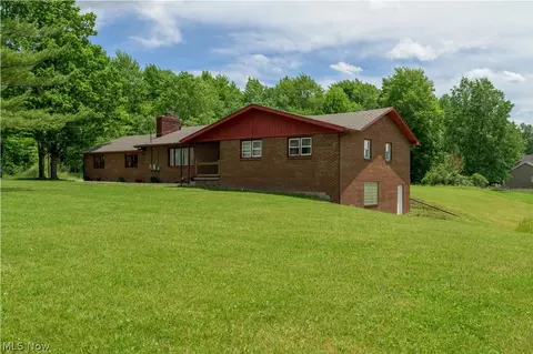 3072 Tallmadge Rd, Kent, OH 44240