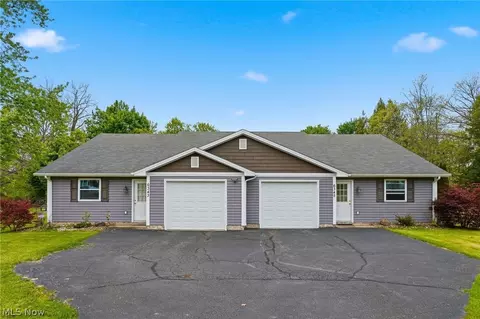 6343 Youngstown Hubbard Rd, Hubbard, OH 44425