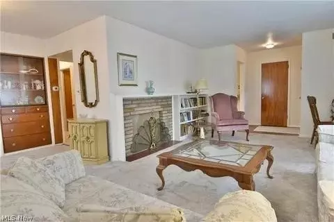 Living - 735 Brookfield Ave, Boardman, OH 44512 photo 1 of 7