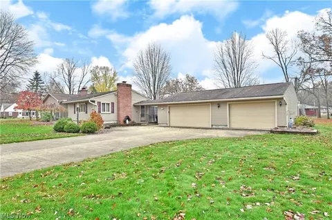 Exterior - 735 Brookfield Ave, Boardman, OH 44512 photo 2 of 6