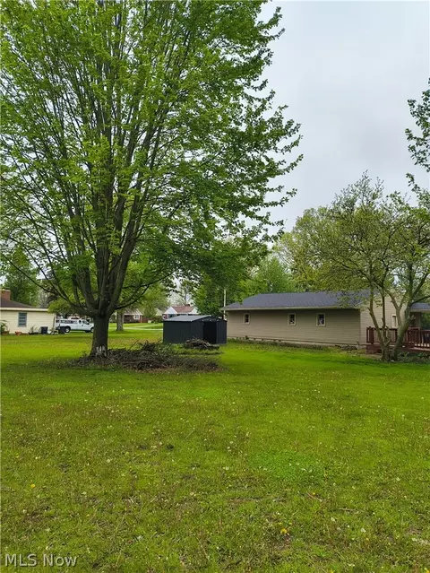 Exterior - 735 Brookfield Ave, Boardman, OH 44512 photo 5 of 6