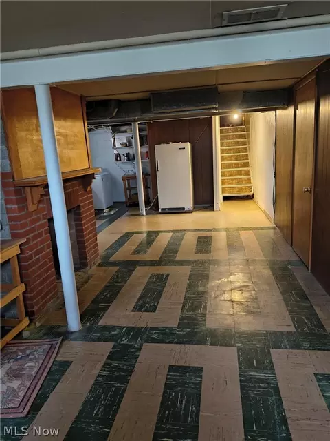 Entry Way - 735 Brookfield Ave, Boardman, OH 44512 photo 3 of 3