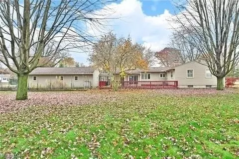 Exterior - 735 Brookfield Ave, Boardman, OH 44512 photo 4 of 6