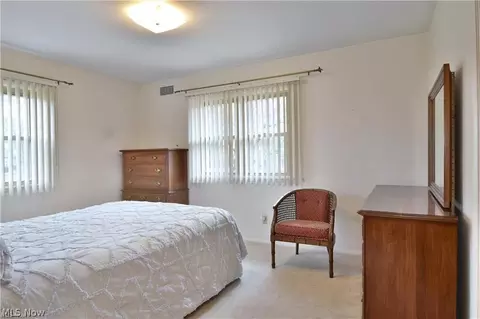 Bedroom - 735 Brookfield Ave, Boardman, OH 44512 photo 1 of 4