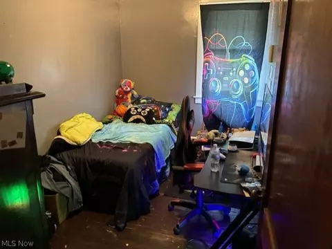 Bedroom - 29 Second St, Beech Bottom, WV 26030 photo 3 of 3