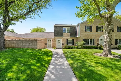 21028 Reserve Ct #G 134, Fairview Park, OH 44126