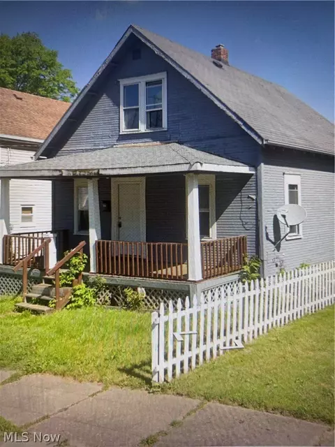1169 7th Ave, Akron, OH 44306
