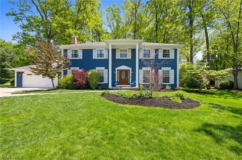 1697 Holdens Arbor Run, Westlake, OH 44145