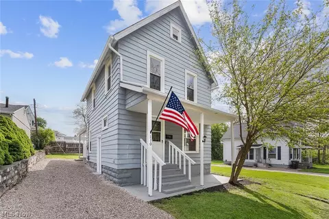 110 Bailey Ct, Elyria, OH 44035