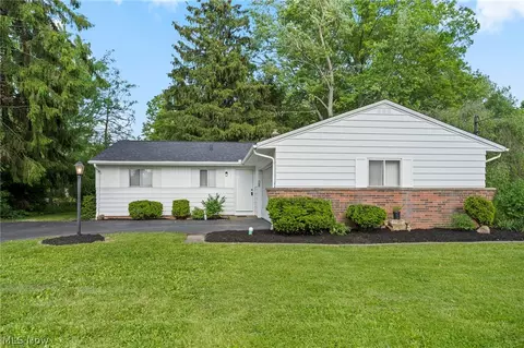 6389 Barton Rd, North Olmsted, OH 44070