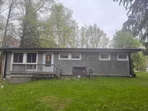 4845 W Lagoon Rd, West Farmington, OH 44491