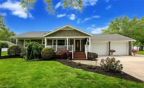 3244 Oser Rd, Norton, OH 44203