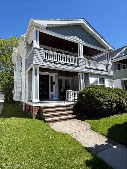 1575 Orchard Grove Ave, Lakewood, OH 44107