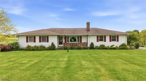 15793 W Garfield Rd, Salem, OH 44460