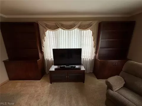 120 E 21st St, Dover, OH 44622 photo 7