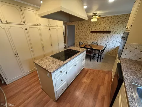 120 E 21st St, Dover, OH 44622 photo 11