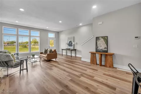 Living - 110 Cider Ml, Chardon, OH 44024 photo 2 of 2