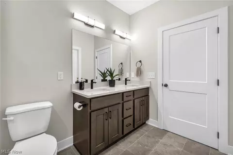 Entry Way - 110 Cider Ml, Chardon, OH 44024 photo 3 of 3