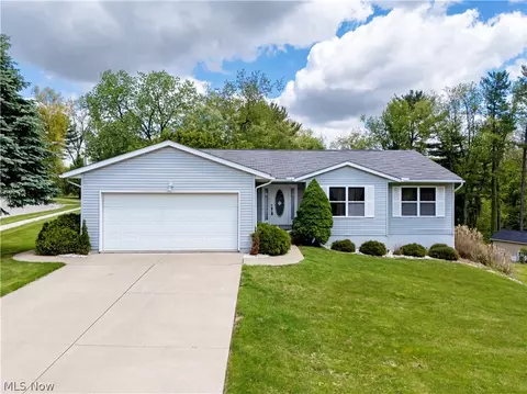 4937 Pine Ridge Dr, Wooster, OH 44691
