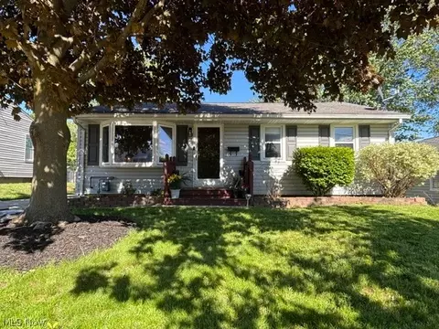 593 Stanley Rd, Akron, OH 44312