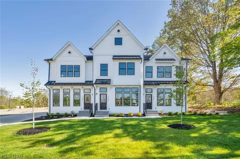 120 Cider Ml, Chardon, OH 44024
