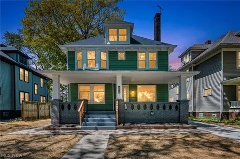 2172 West Blvd, Cleveland, OH 44102
