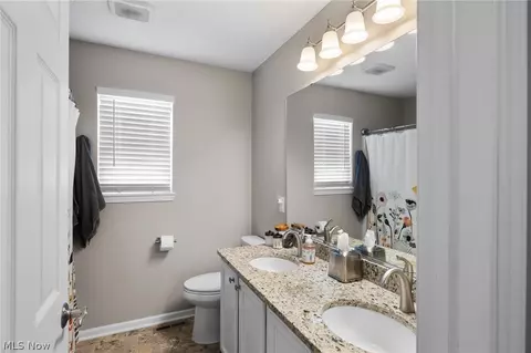 Bath - 546 Brookstone Ct, Copley, OH 44321 photo 1 of 3