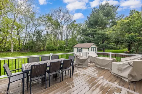 Exterior - 546 Brookstone Ct, Copley, OH 44321 photo 6 of 9