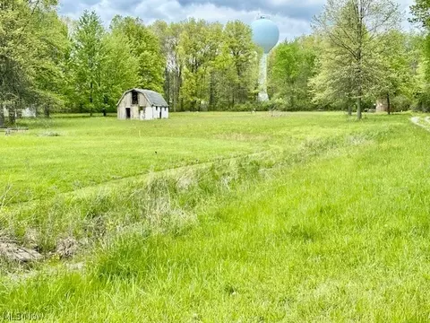 State Road, Warren, OH 44483