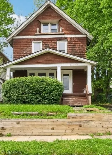 897 Polk Ave, Akron, OH 44314