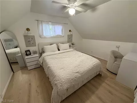Bedroom - 233 Baldwin Dr, Berea, OH 44017 photo 3 of 4