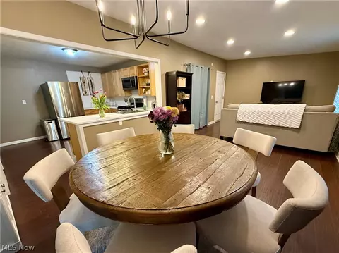 Dining - 233 Baldwin Dr, Berea, OH 44017 photo 3 of 4