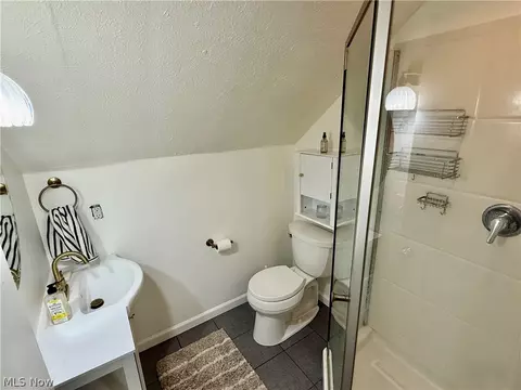 Bath - 233 Baldwin Dr, Berea, OH 44017 photo 2 of 2