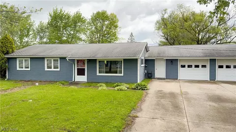 9142 Mount Vernon Dr, Streetsboro, OH 44241
