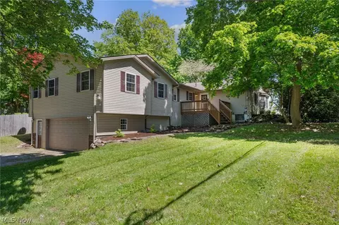 10137 Johnnycake Ridge Rd, Concord Twp, OH 44077