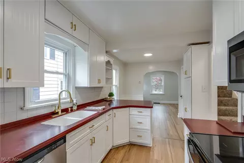 Kitchen - 136 36th St NE, Canton, OH 44714 photo 1 of 5