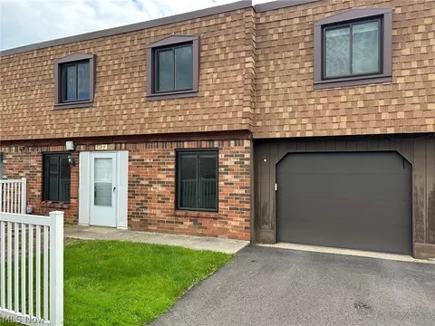 950 Wadsworth Rd #F4, Medina, OH 44256