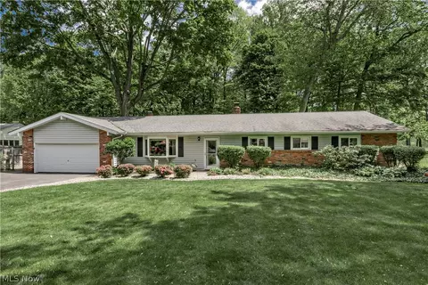 5899 S Shandle Blvd, Mentor, OH 44060