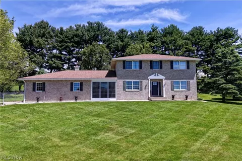 883 Basel St, Sugarcreek, OH 44681