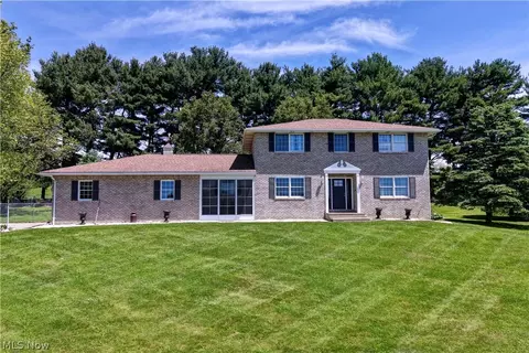 883 Basel St, Sugarcreek, OH 44681