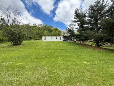 7397 Hawkins Hollow Rd SW, Stone Creek, OH 43840