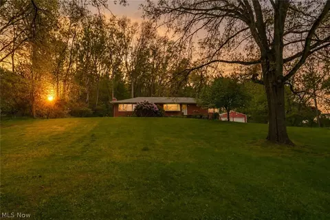 5666 Butterbridge Rd NW, Canal Fulton, OH 44614