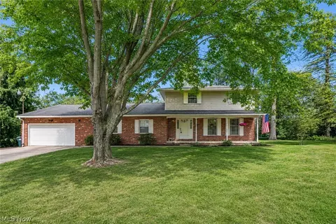 4029 Bel Air Ave NW, Canton, OH 44718