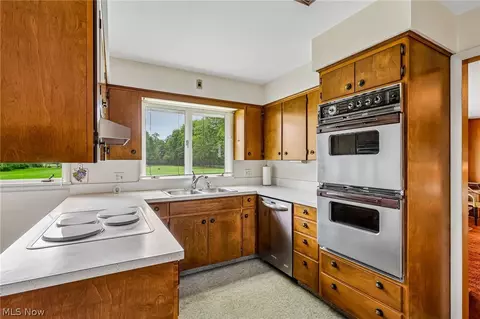 Kitchen - 3305 Trumbull Ave, Copley, OH 44321 photo 1 of 5