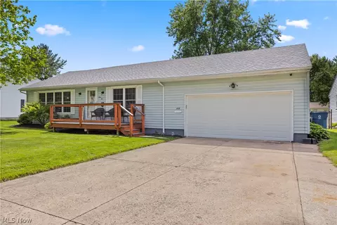 310 N Woodhill Dr, Amherst, OH 44001