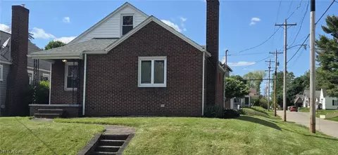 1415 26th St NW, Canton, OH 44709