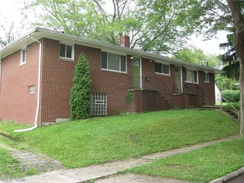 1923-1925 Evergreen Ave, Akron, OH 44301