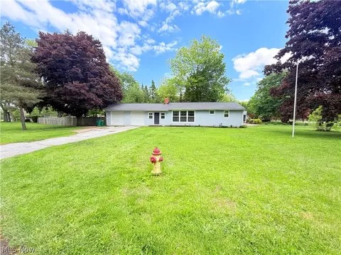 Exterior - 8803 Spring Valley Dr, Mentor, OH 44060 photo 13 of 13